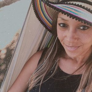 Meet your Posher, Amiee